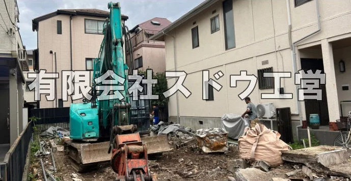 外構,エクステリア,エクステリアリフォーム,外構工事,エクステリア工事,水道工事,給水管引き込み工事,上水道工事,室内配管工事,給水装置工事主任技術者,水道局指定工事店,管工事施工管理技士,水道技術管理者,給水管,ダクタイル鋳鉄管,ステンレス鋼管,水道用ポリエチレン管,耐衝撃性ビニル管,更生工事,エポキシ樹脂ライニングクリーニング工法, 雨水引き込み工事,給水引き込み,下水道引き込み,雨水取り出し,水道取り出し,下水道取り出し,公共マス入れ替え,給水管延長配管工事,下水道切り替え,下水道工事,公共ます,公設ます,水道工事,給水申込納付金,分岐管理手数料,指定給水装置工事事業者,相見積もり,室内配管,水漏れ,浄化槽設置工事,エコキュート,給湯器,追い炊き,お風呂,基礎工,配管工事,ガス工事,給湯配管